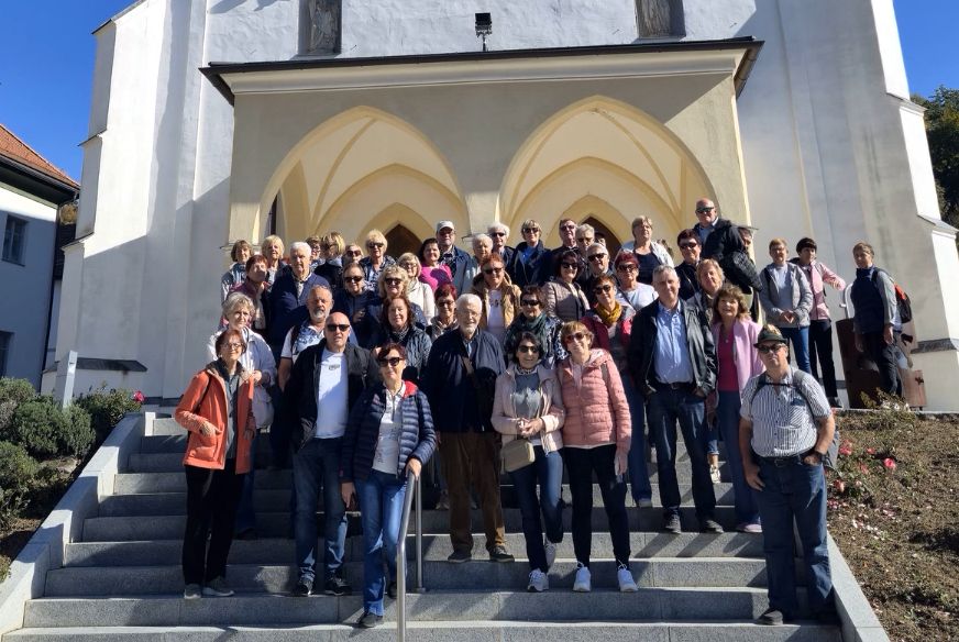 enodnevna-ekskurzija-ki-jo-je-organiziralo-drustvo-univerza-za-tretje-zivljenjsko-obdobje-domzale-dne-9-10-2026-ogled-gradu-elberstein-pliberk-in-borovlje